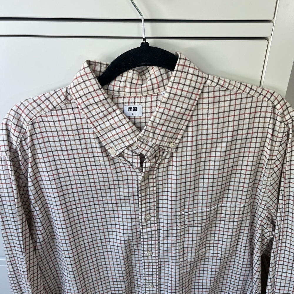 Men’s Size L UNIQLO Red/White/Brown Checkered Shirt